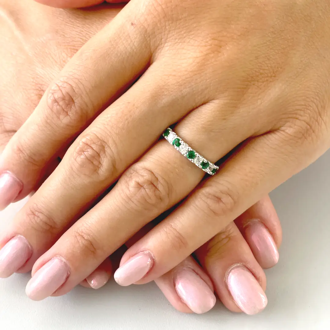 Anello Argento 925 Donna | Veretta Eternity Zirconi Verdi e Bianchi Alternati - immagine 4