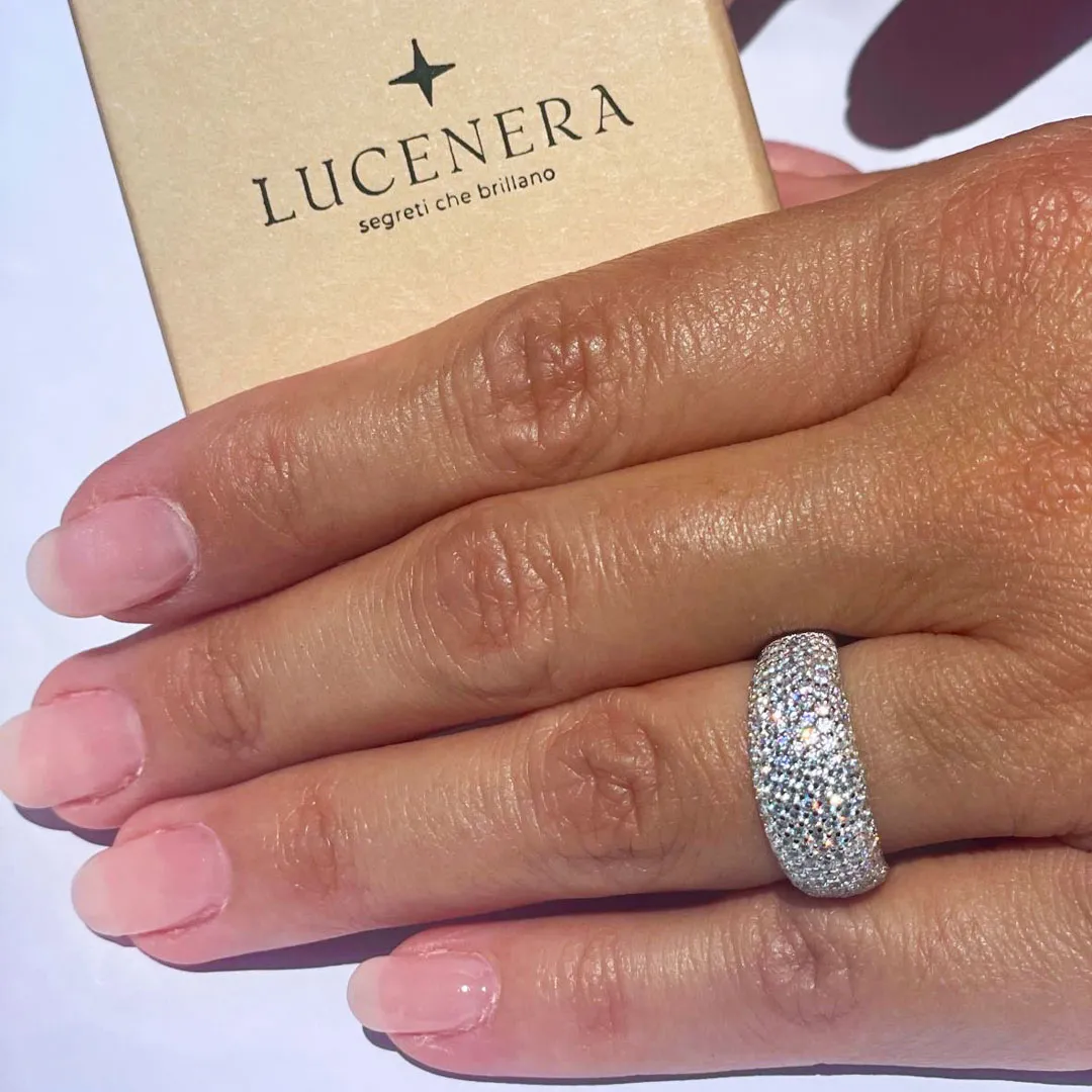 Anello Argento 925 Donna | Bombato Pavé Zirconi Bianchi | Fascia Larga Luminosa - immagine 4