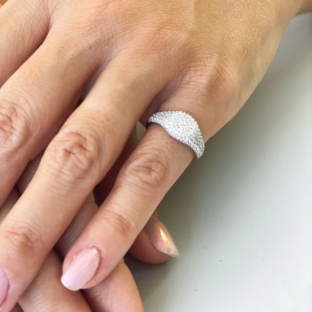 Anello Argento 925 Donna | Regolabile Chevalier Pavé Zirconi Bianchi | Sigillo Rotondo Luminoso - immagine 4